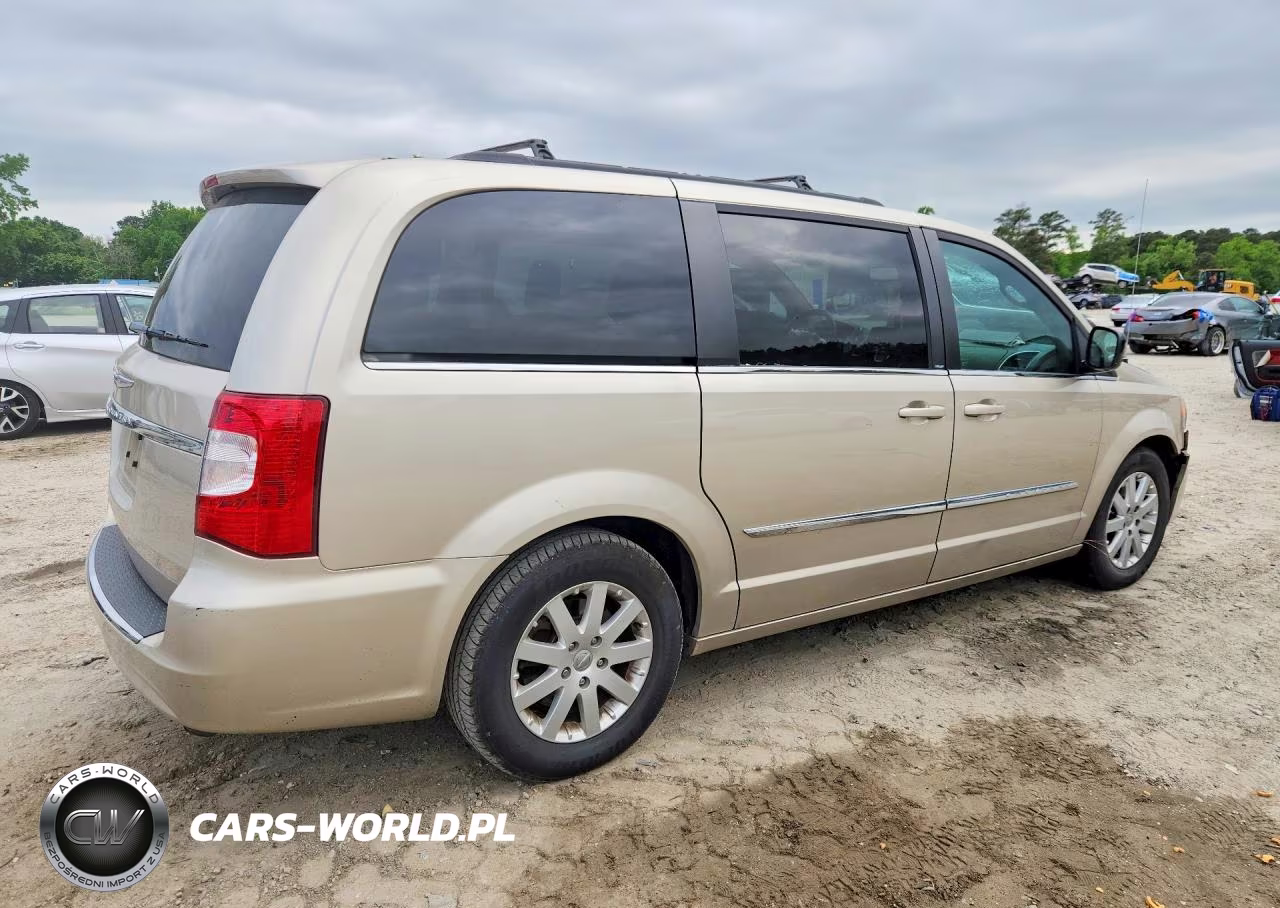 2014 Chrysler Town & Country Touring VIN:2C4RC1BG4ER276757 - 3