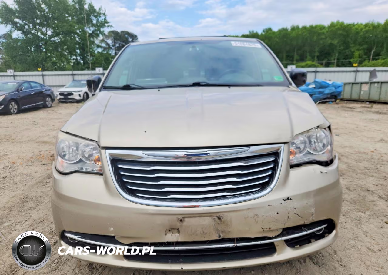 2014 Chrysler Town & Country Touring VIN:2C4RC1BG4ER276757 - 5
