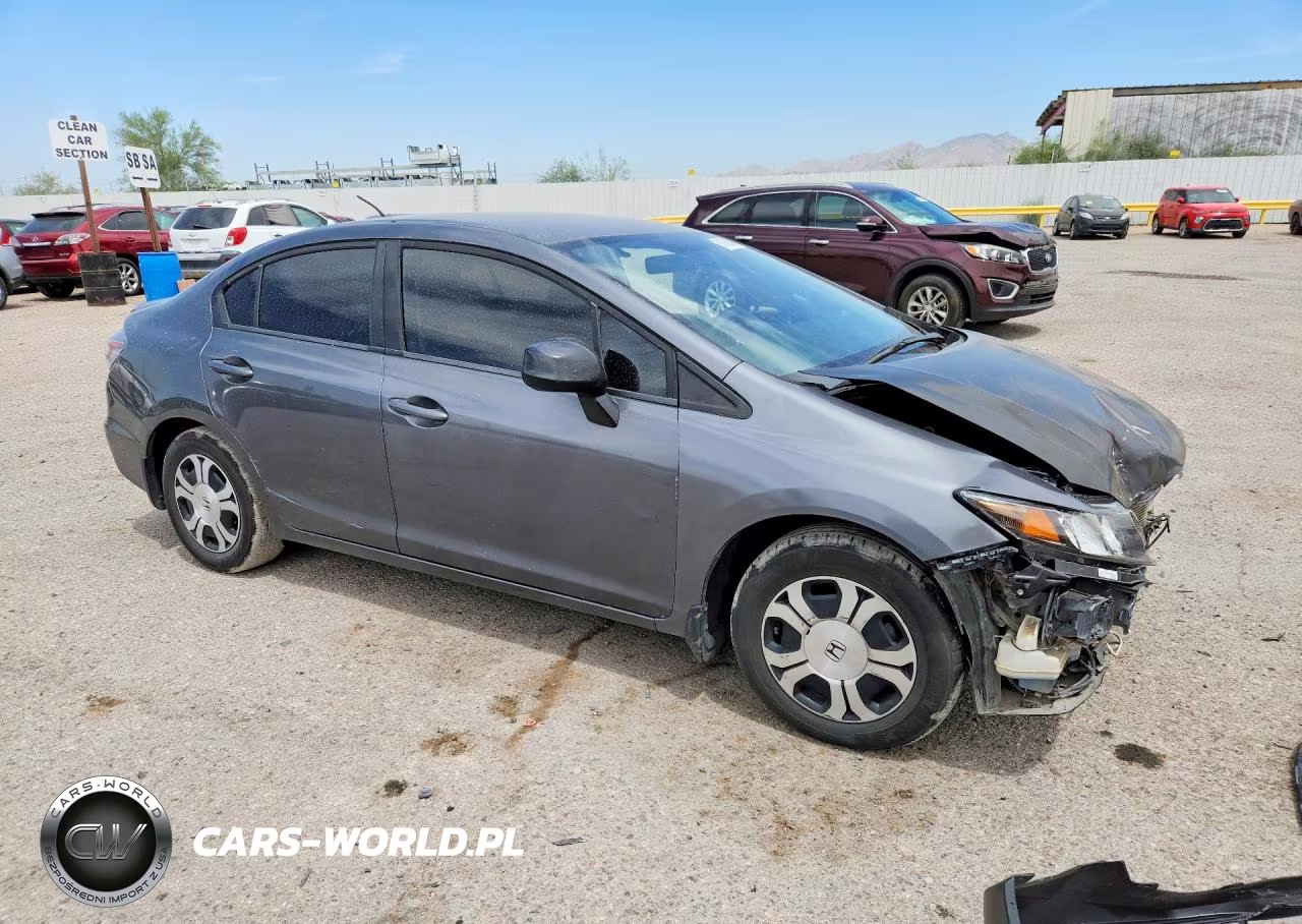 2013 Honda Civic Hybrid L VIN:19XFB4F3XDE003336 - 4