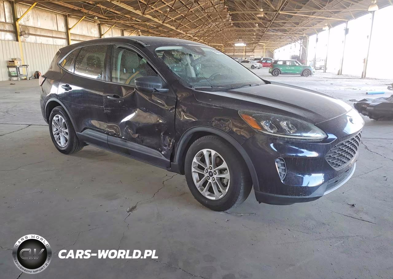 2021 Ford Escape S VIN:1FMCU0F61MUA31670 - 4
