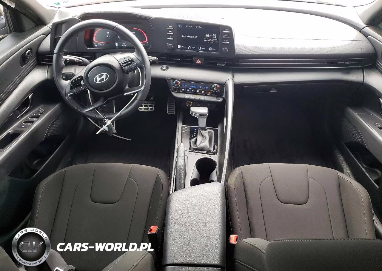 2025 Hyundai Elantra Sel Sport VIN:KMHLM4DG9SU011893 - 8