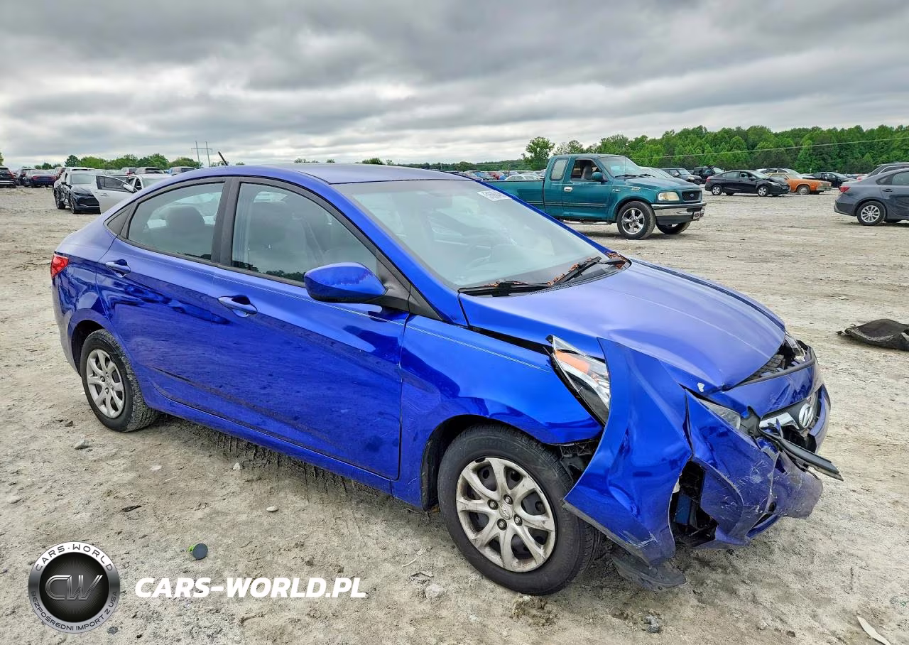 2013 Hyundai Accent Gls VIN:KMHCT4AE0DU500207 - 4