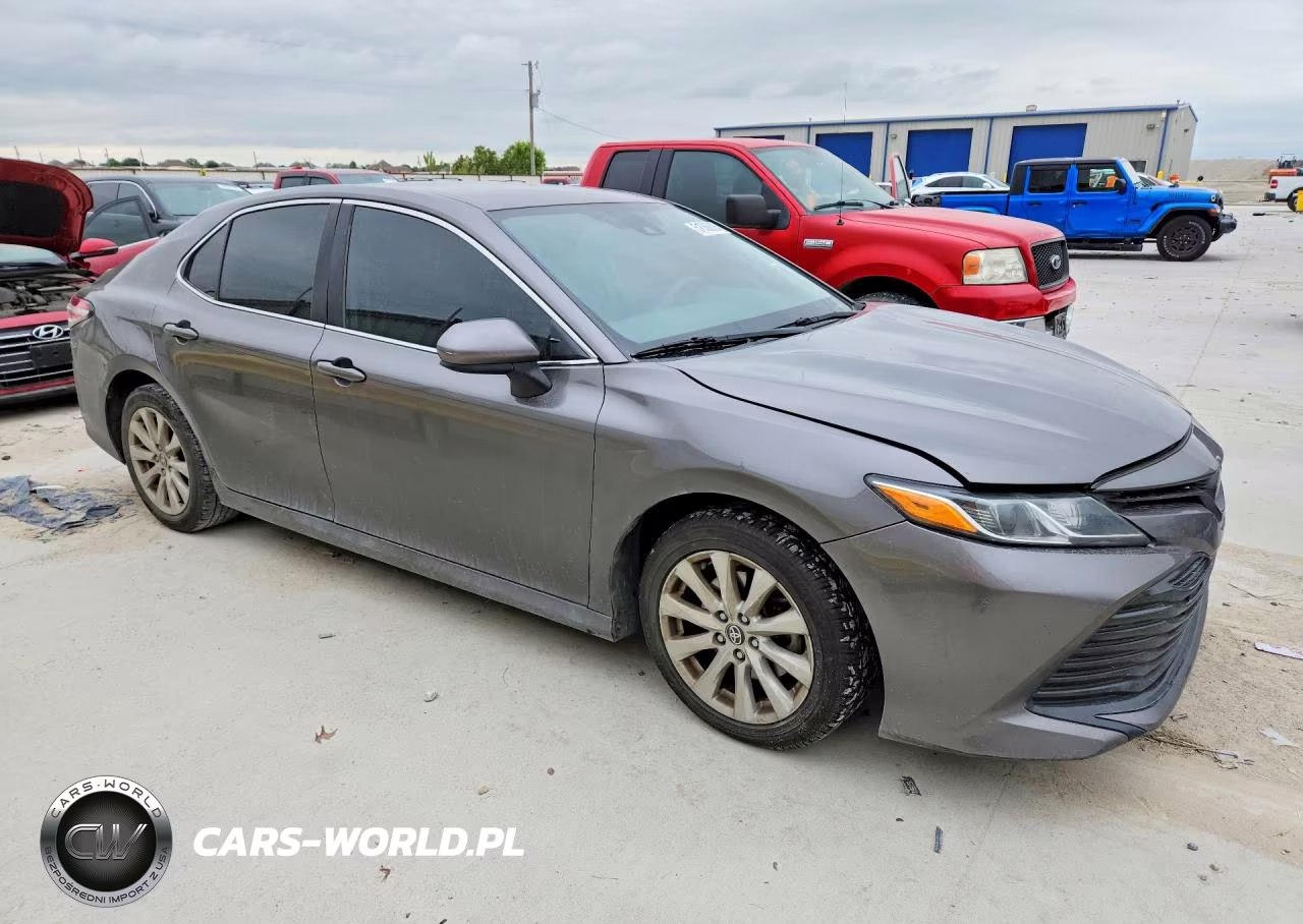 2020 Toyota Camry Le VIN:4T1C11AK2LU998676 - 4