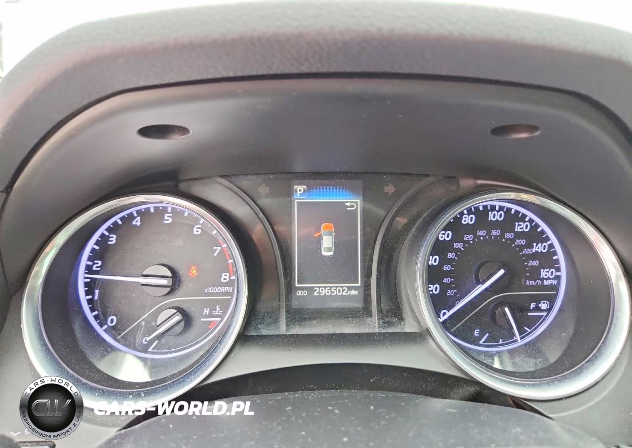 2020 Toyota Camry Le VIN:4T1C11AK2LU998676 - 9