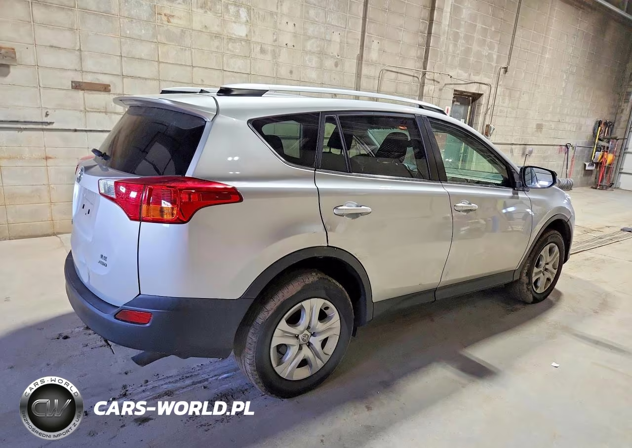 2015 Toyota Rav4 Le VIN:JTMBFREV4FJ046188 - 3