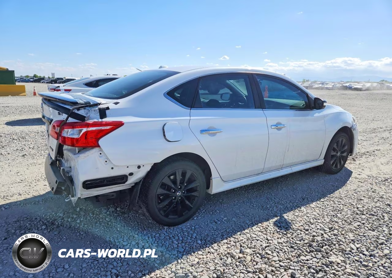 2018 Nissan Sentra Sr VIN:3N1AB7AP9JY232612 - 3