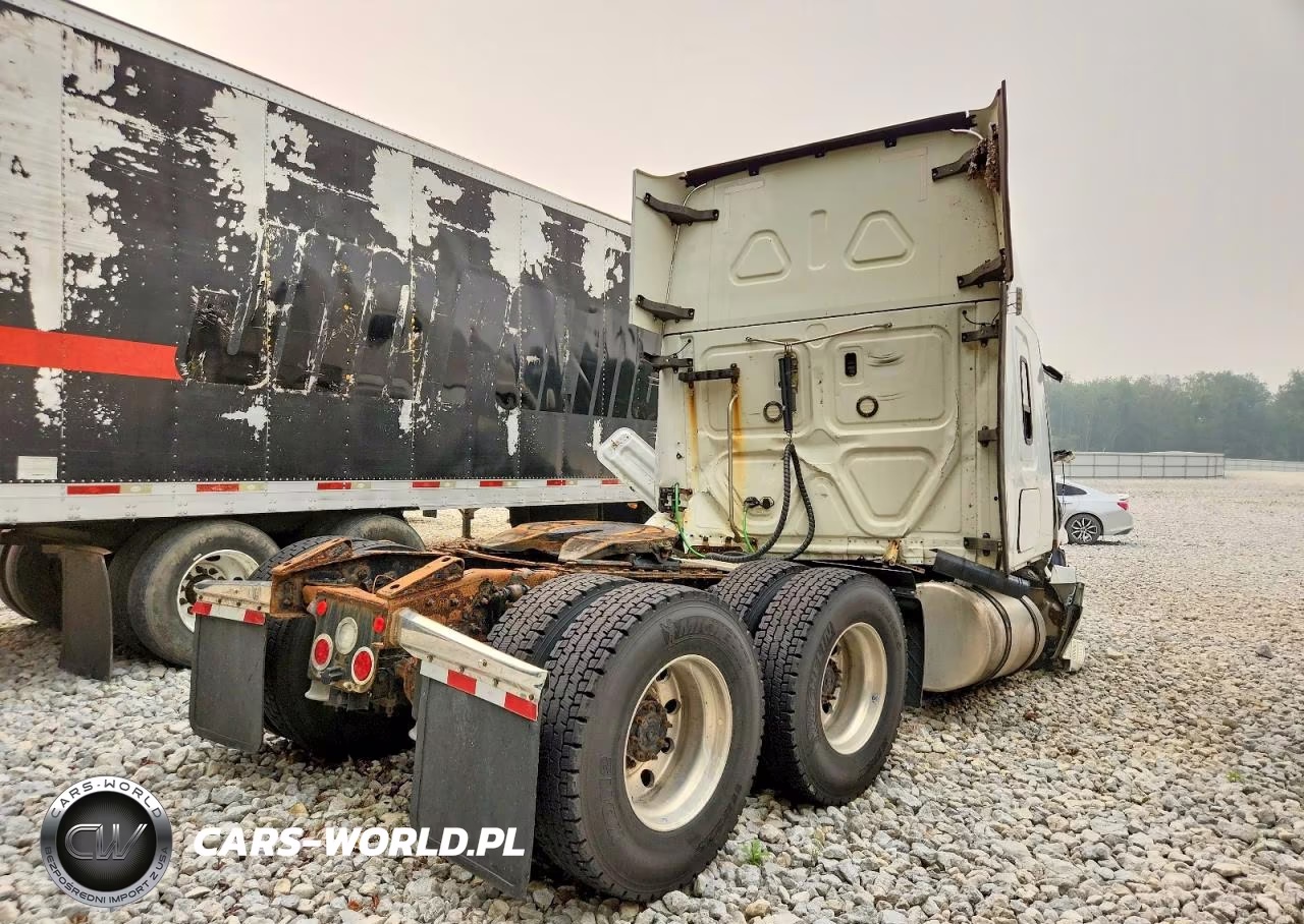 2018 Freightliner Cascadia 126 Semi Truck VIN:3AKJHHDR7JSJW0118 - 4