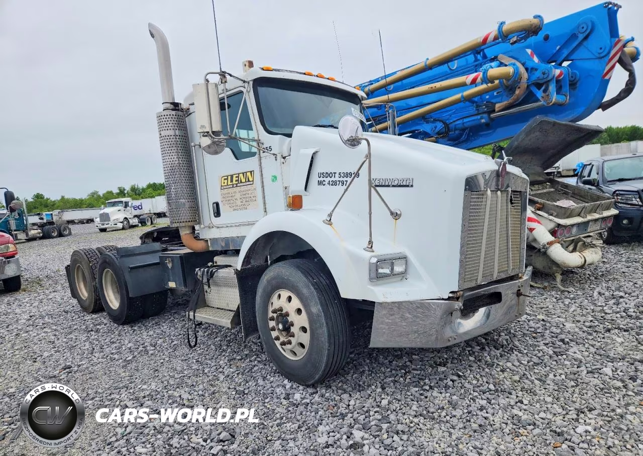 2003 Kenworth T800 Semi Truck