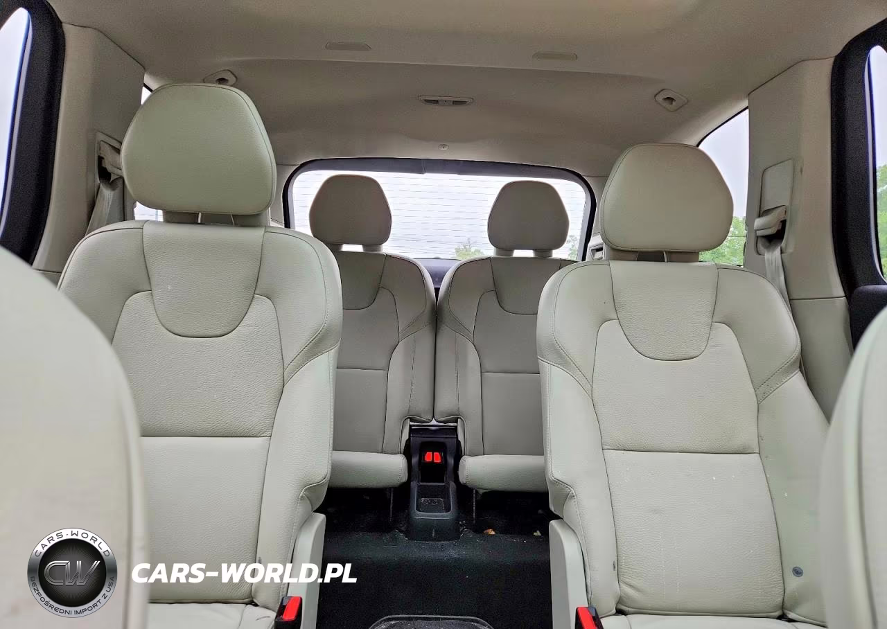 2023 Volvo Xc90 Plus VIN:YV40621N7P1983166 - 10