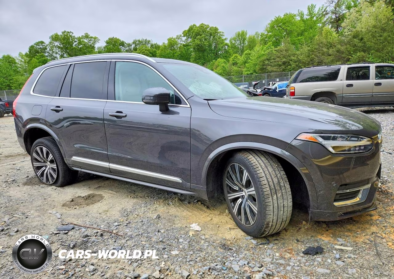 2023 Volvo Xc90 Plus VIN:YV40621N7P1983166 - 4