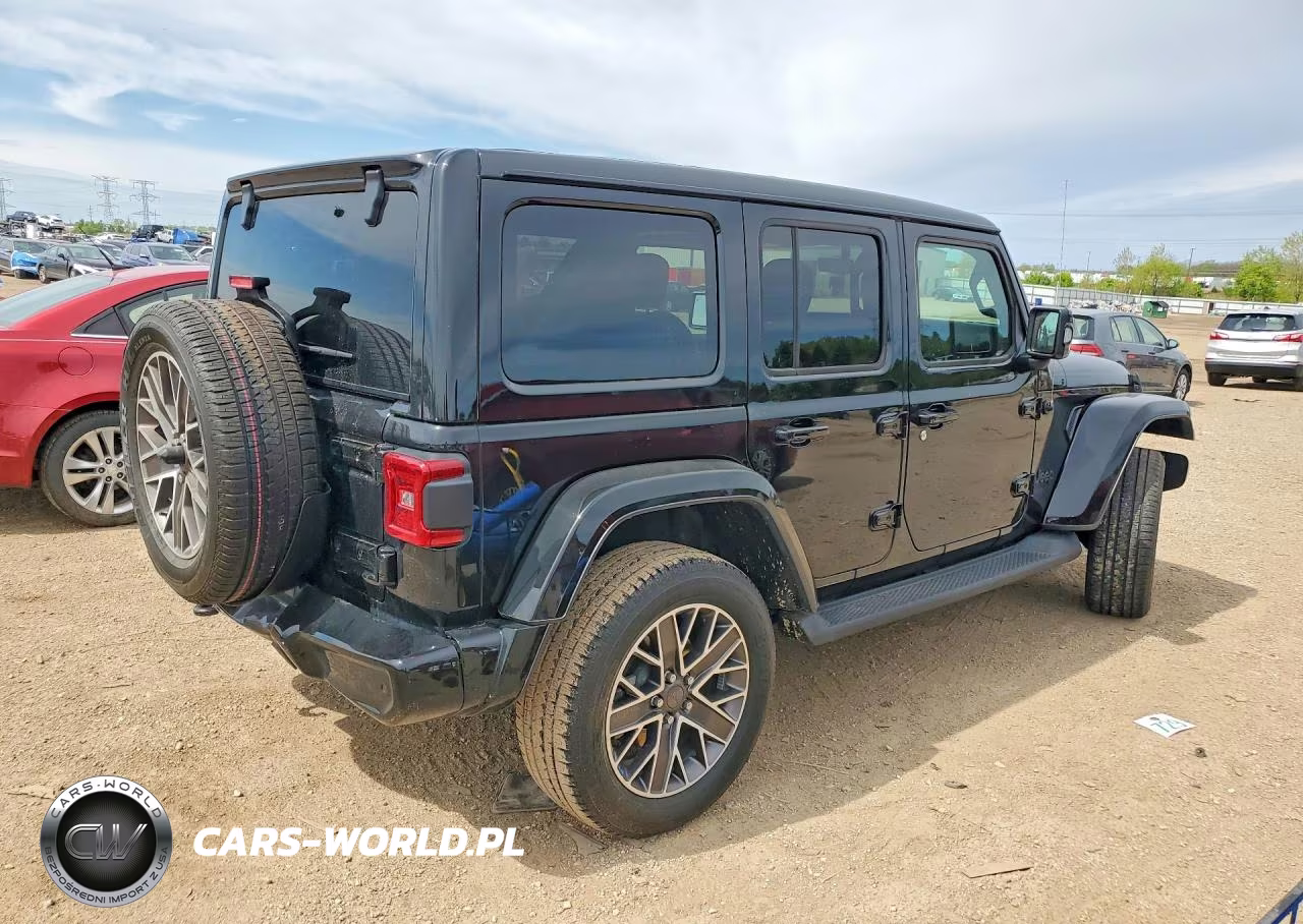 2023 Jeep Wrangler Sahara VIN:1C4HJXEG8PW531257 - 3