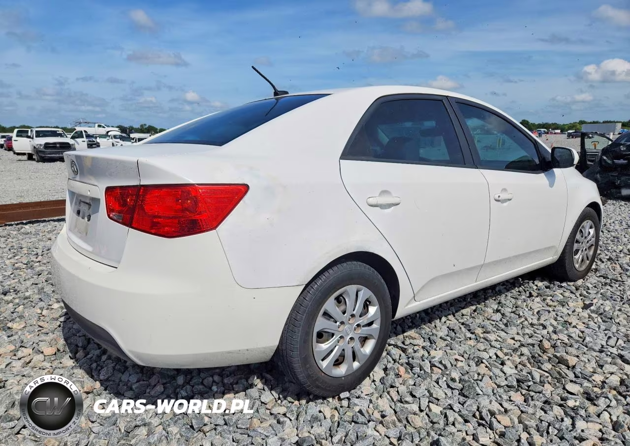 2011 Kia Forte Lx VIN:KNAFT4A28B5460728 - 3