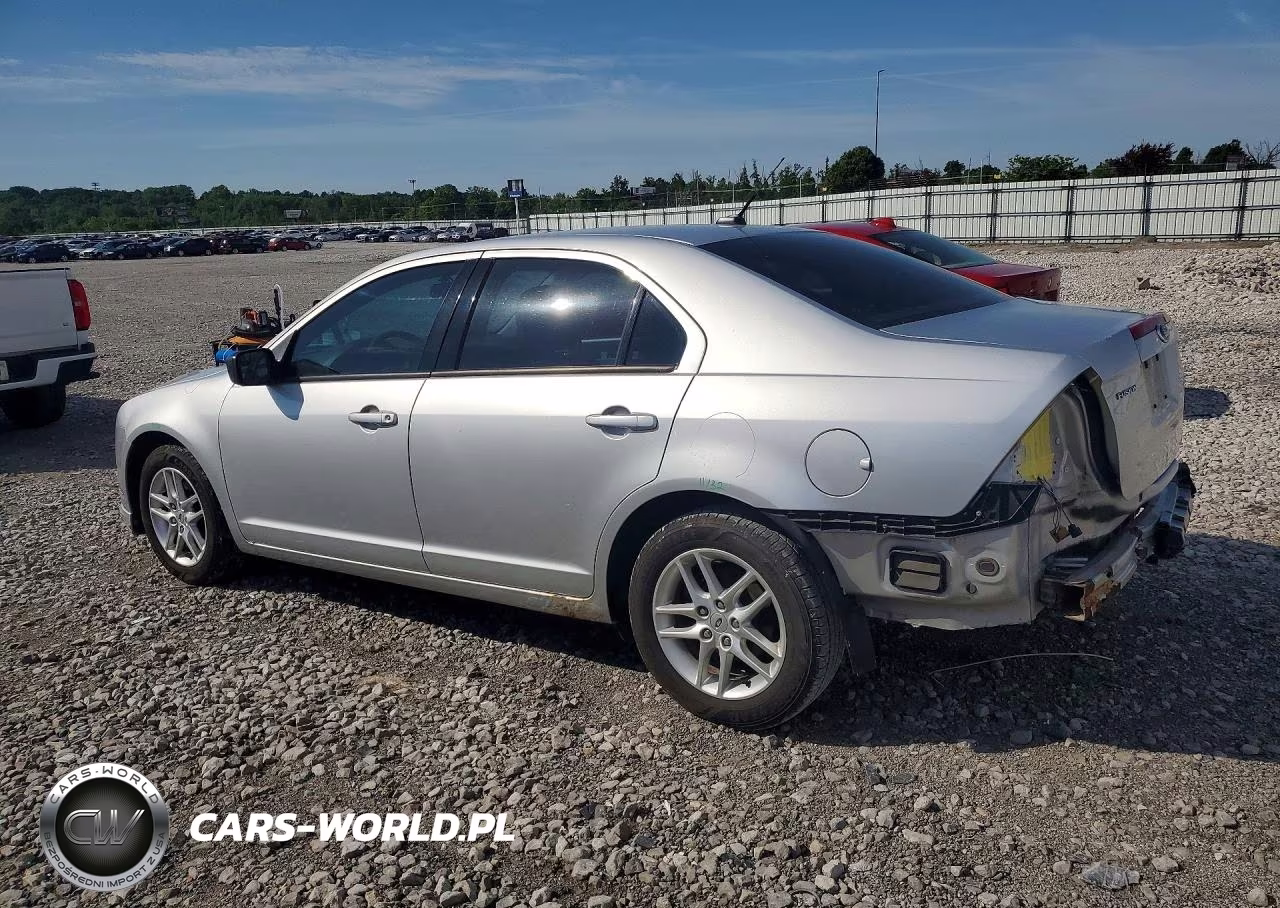 2012 Ford Fusion S VIN:3FAHP0GA8CR258967 - 2