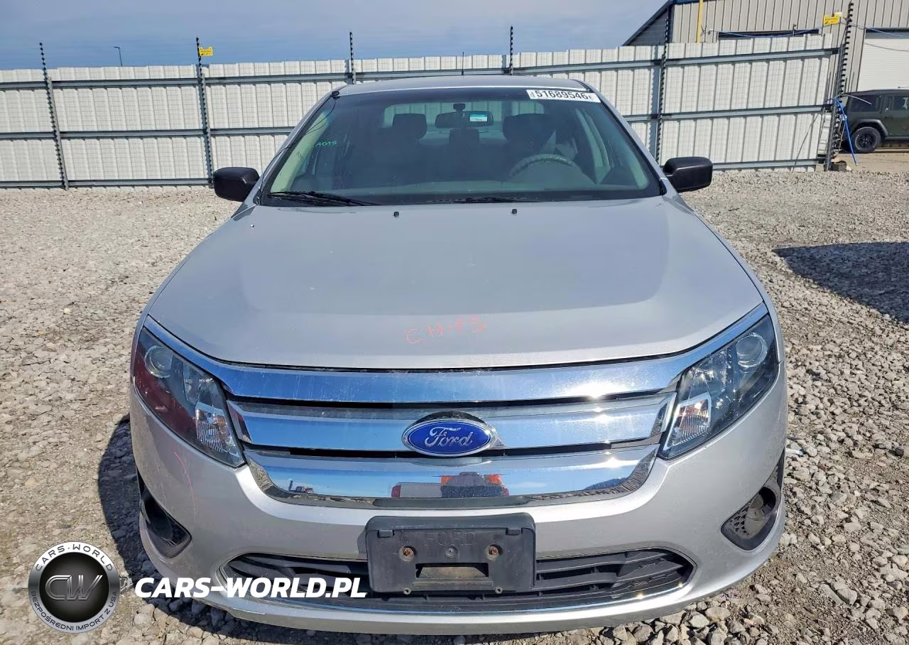 2012 Ford Fusion S VIN:3FAHP0GA8CR258967 - 5