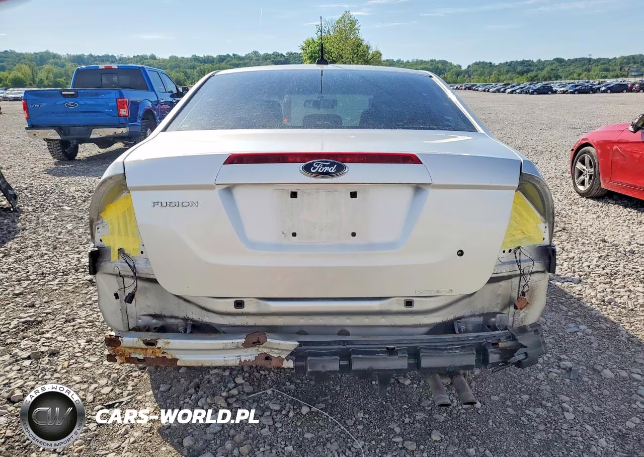 2012 Ford Fusion S VIN:3FAHP0GA8CR258967 - 6