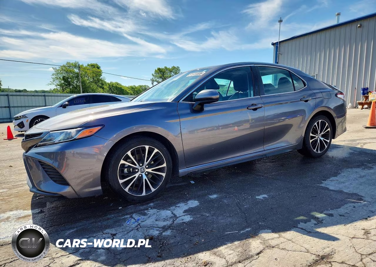 2019 Toyota Camry Se – zdjęcie 1 z 12