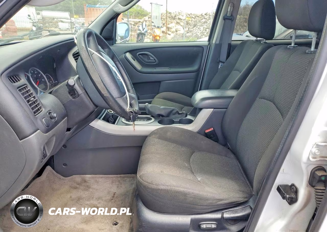2005 Mazda Tribute S VIN:4F2YZ04175KM48727 - 7
