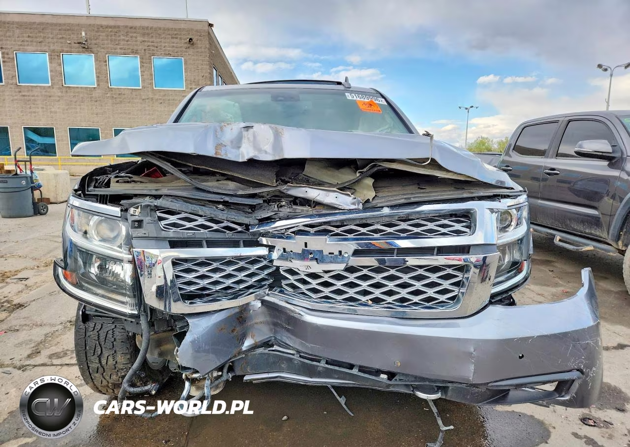 2018 Chevrolet Suburban K1500 Lt VIN:1GNSKHKC0JR203547 - 5