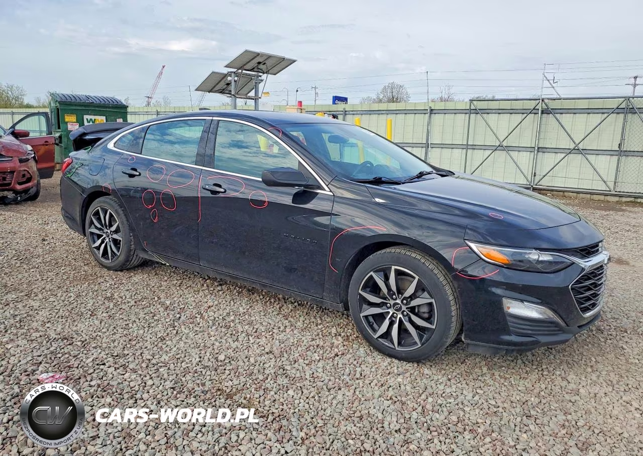 2021 Chevrolet Malibu Rs VIN:1G1ZG5ST0MF061271 - 4