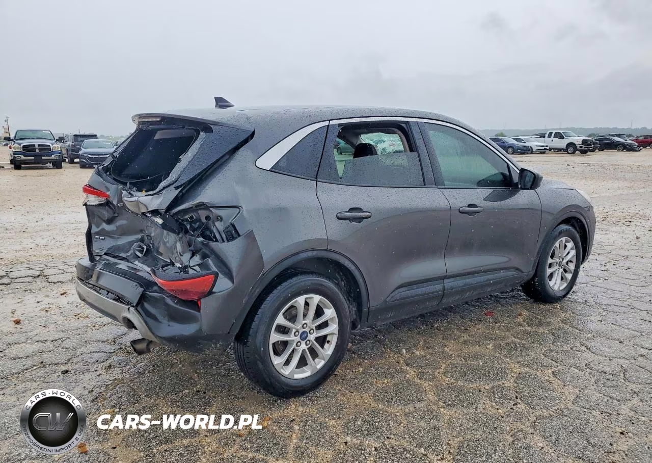 2020 Ford Escape Se VIN:1FMCU0G6XLUB65915 - 3