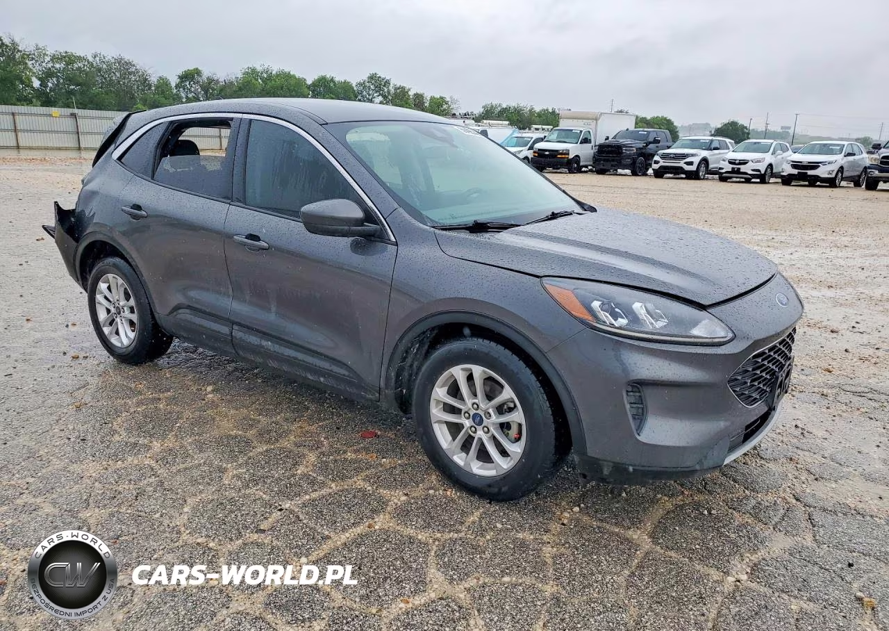 2020 Ford Escape Se VIN:1FMCU0G6XLUB65915 - 4