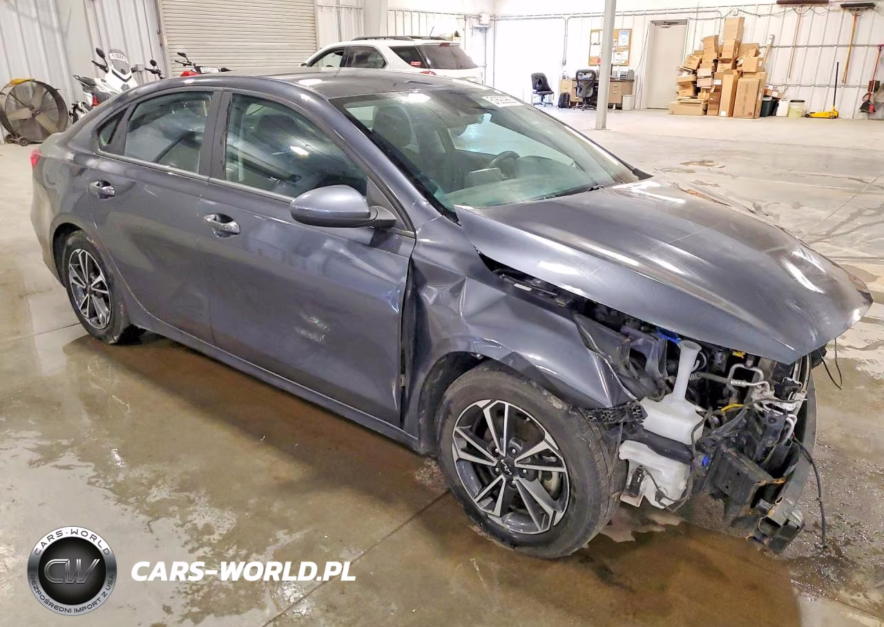 2022 Kia Forte Lxs VIN:3KPF24AD6NE485272 - 4