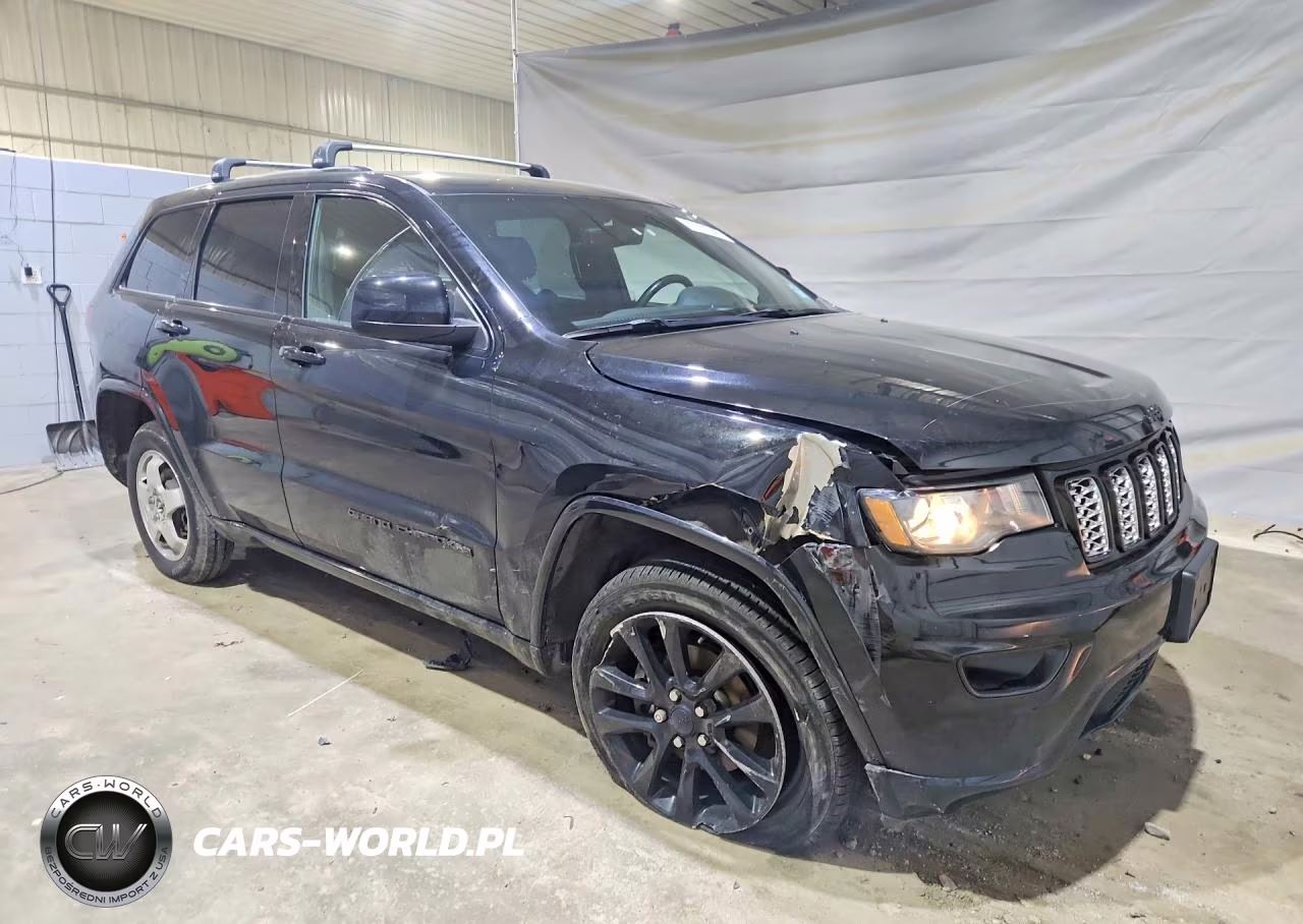 2018 Jeep Grand Cherokee Laredo VIN:1C4RJFAG9JC227710 - 4