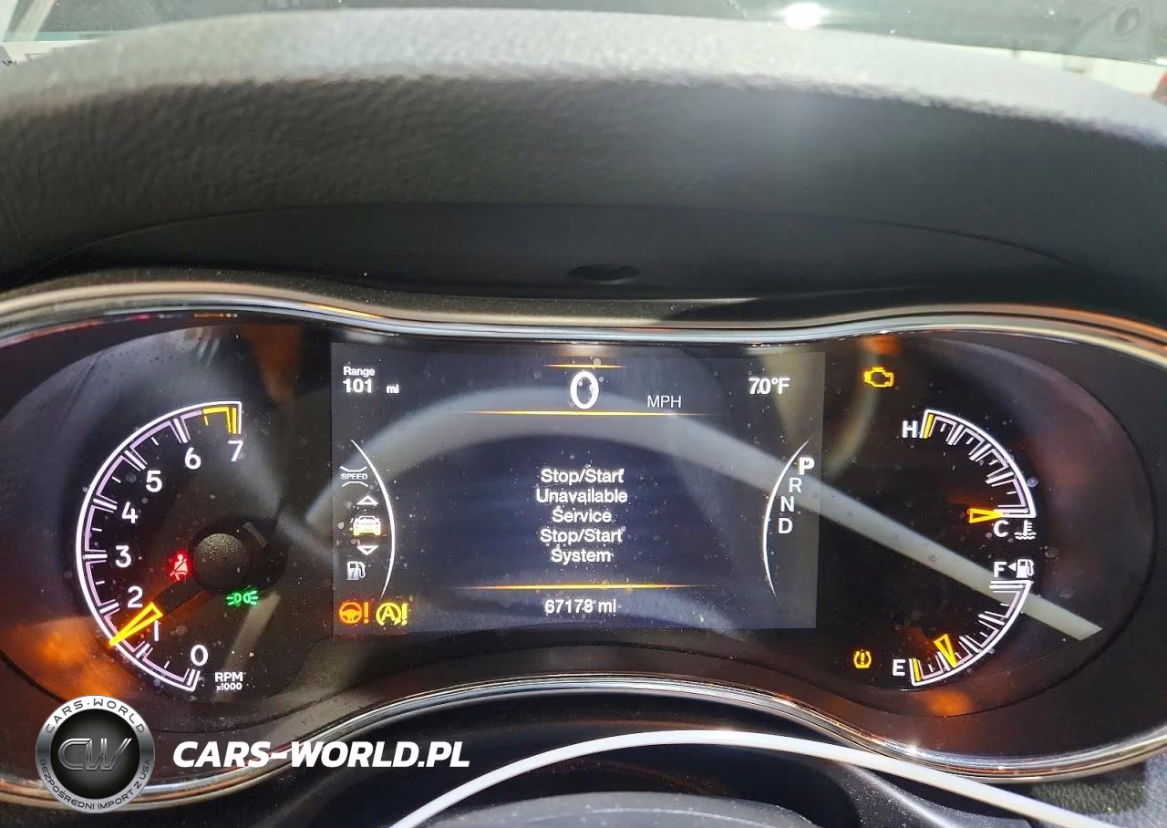2018 Jeep Grand Cherokee Laredo VIN:1C4RJFAG9JC227710 - 9