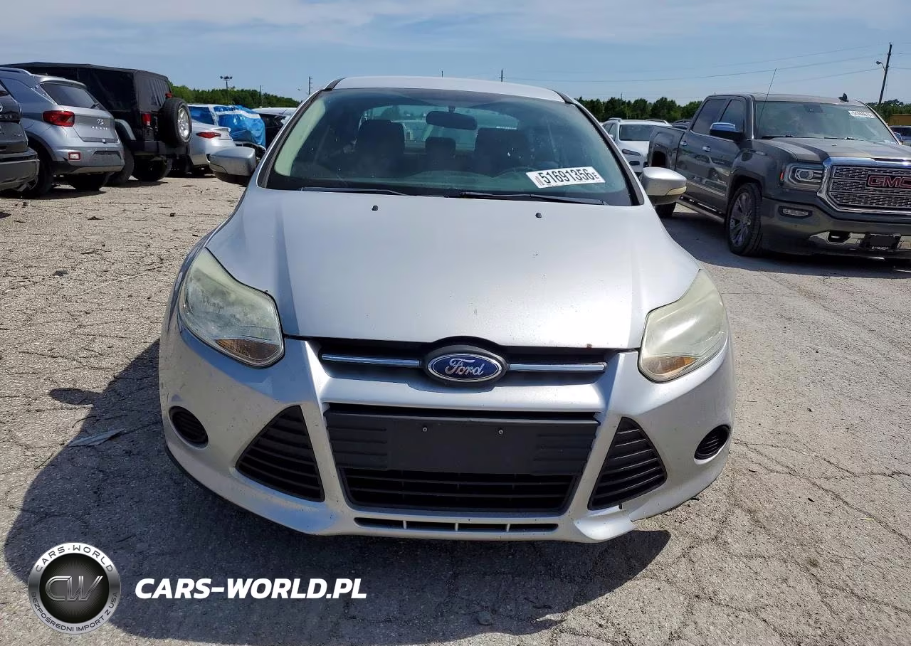2013 Ford Focus Se VIN:1FADP3F28DL318613 - 5