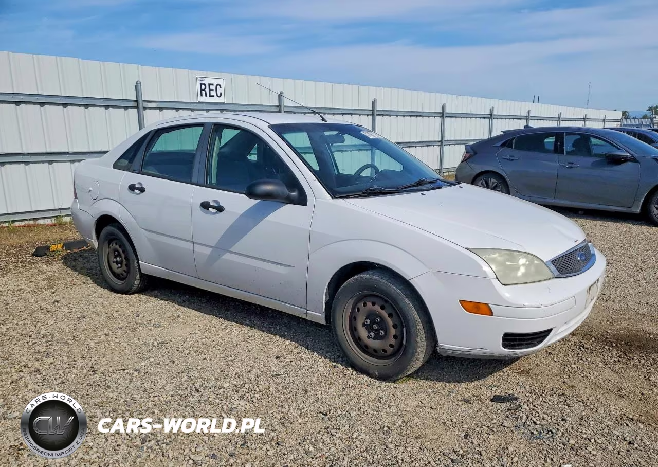 2006 Ford Focus Zx4 VIN:1FAFP34NX6W131946 - 4