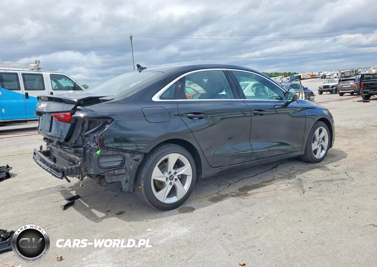 2023 Audi A3 Premium Plus VIN:WAUBUDGY6PA041265 - 3