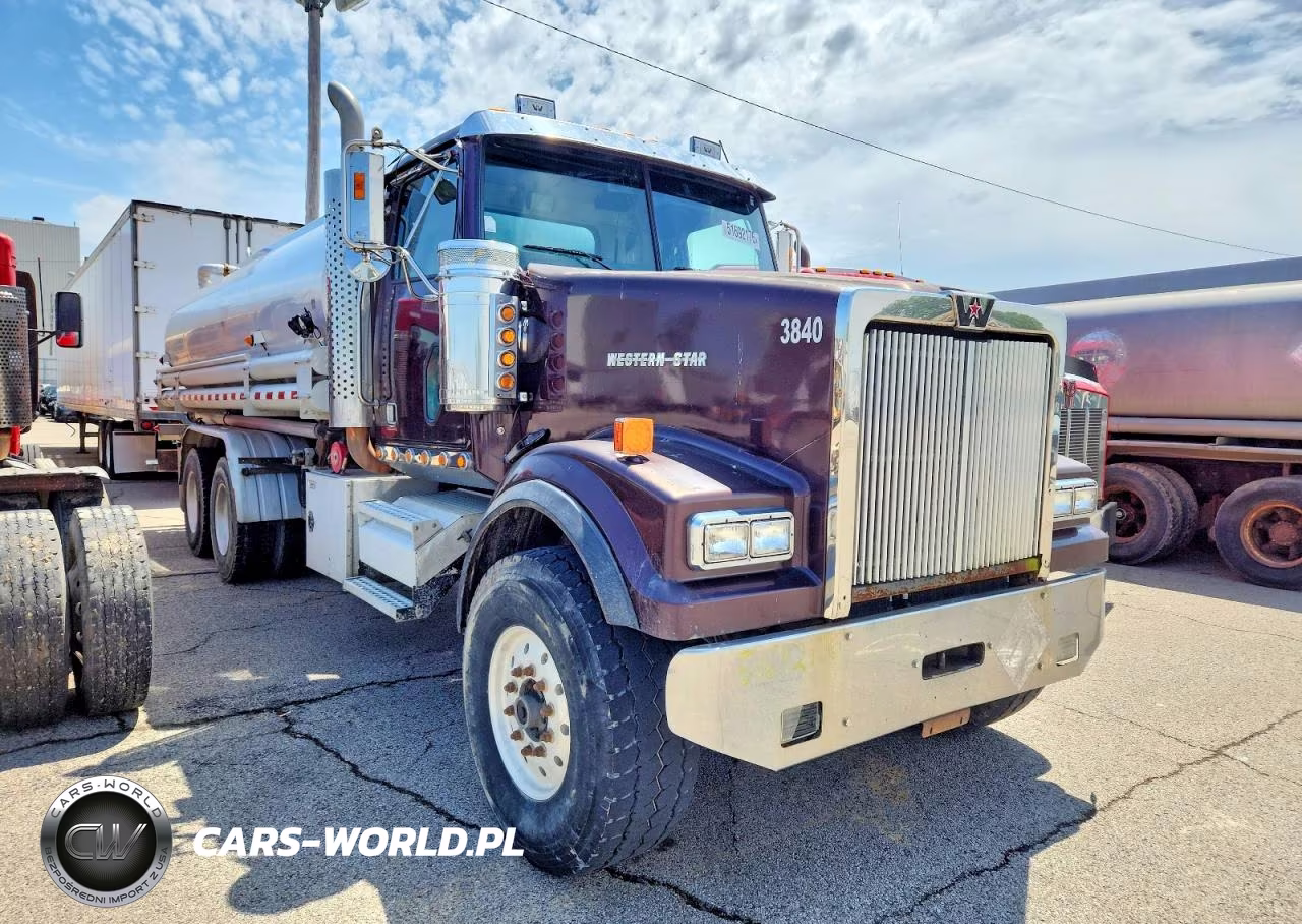 2008 Western Star-Auto Car Convention - Semi Truck