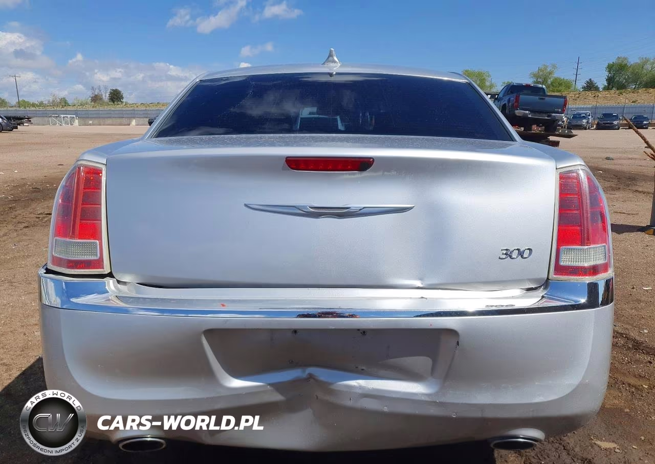 2012 Chrysler 300 VIN:2C3CCAAGXCH196944 - 6