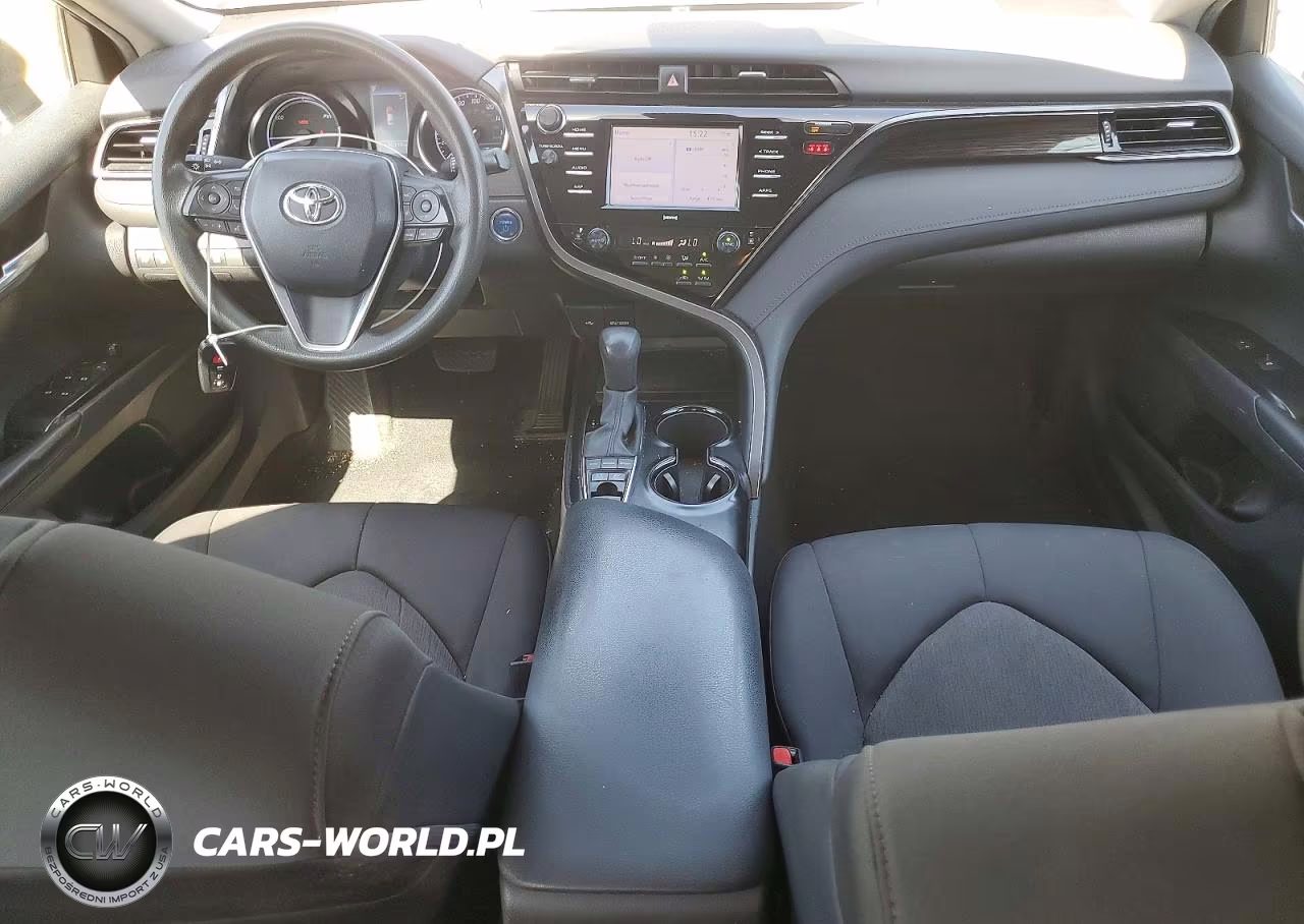 2020 Toyota Camry Le VIN:4T1C31AK5LU525171 - 8