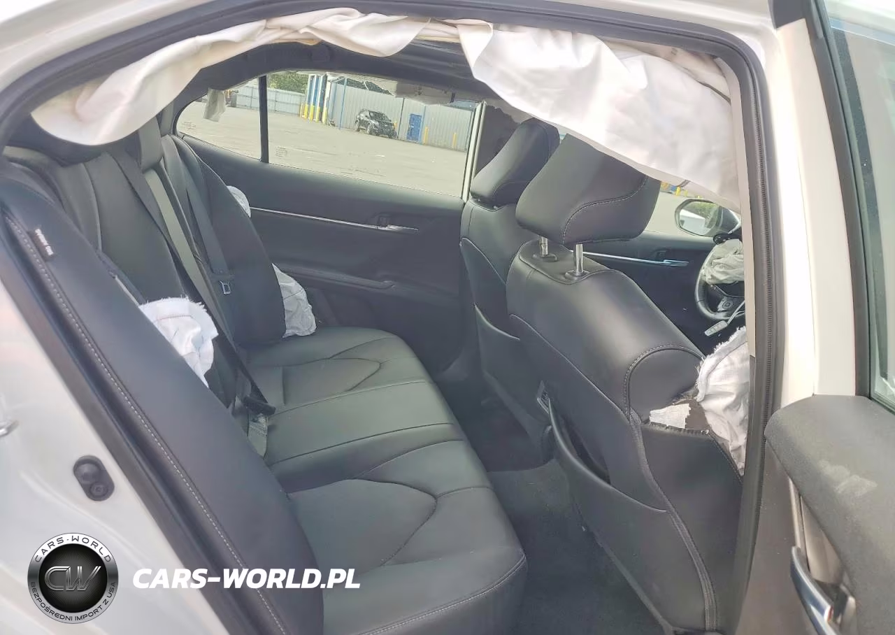 2023 Toyota Camry Xse VIN:4T1K61AK7PU746974 - 10