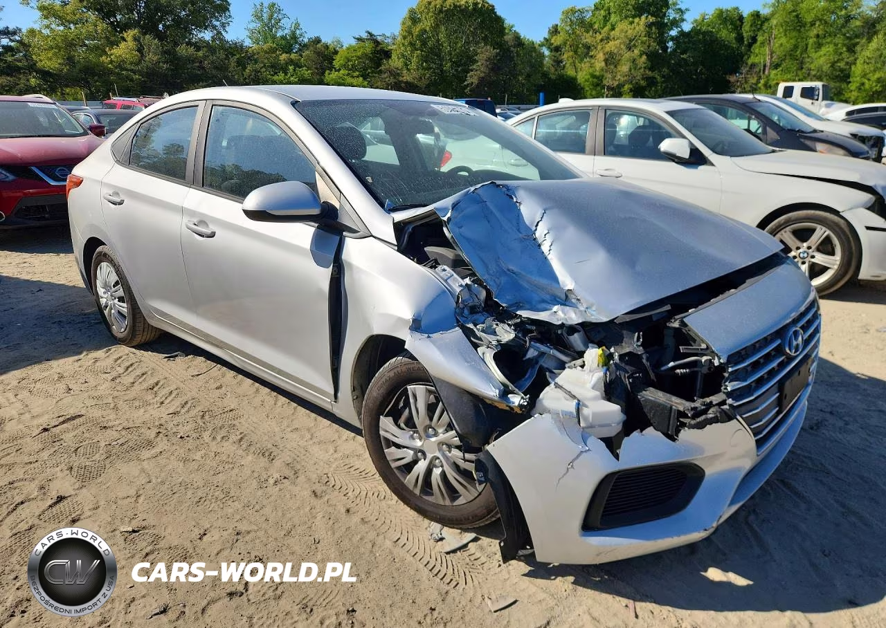 2019 Hyundai Accent Se VIN:3KPC24A31KE065361 - 4
