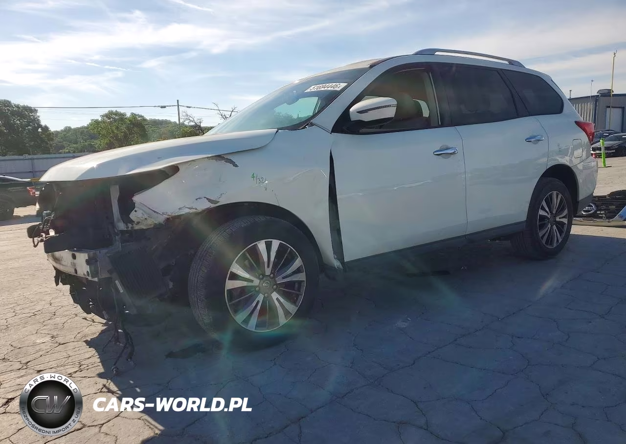 2017 Nissan Pathfinder Sv – zdjęcie 1 z 13
