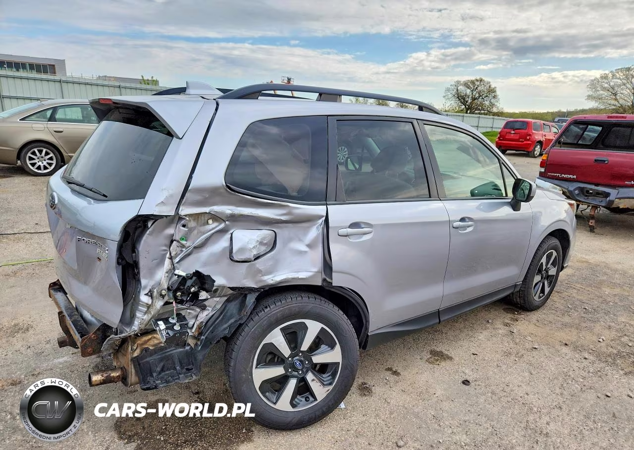 2017 Subaru Forester 2.5I Premium VIN:JF2SJAECXHH402914 - 3