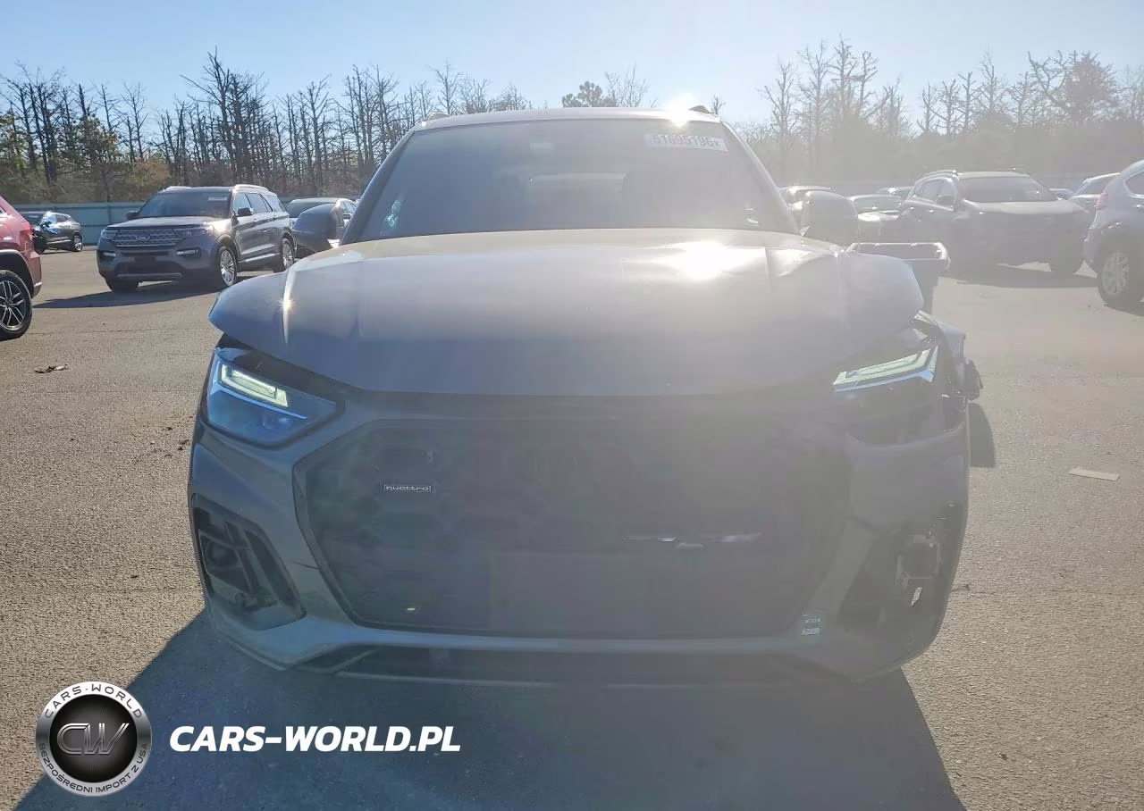 2024 Audi Q5 E Premium Plus 55 VIN:WA1E2AFY8R2137699 - 5