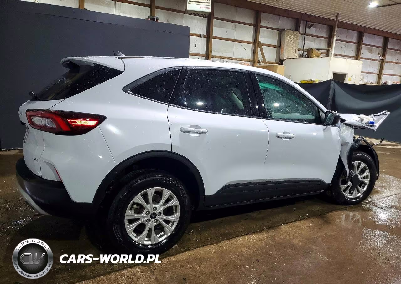2025 Ford Escape Active VIN:1FMCU9GN7SUB06704 - 3