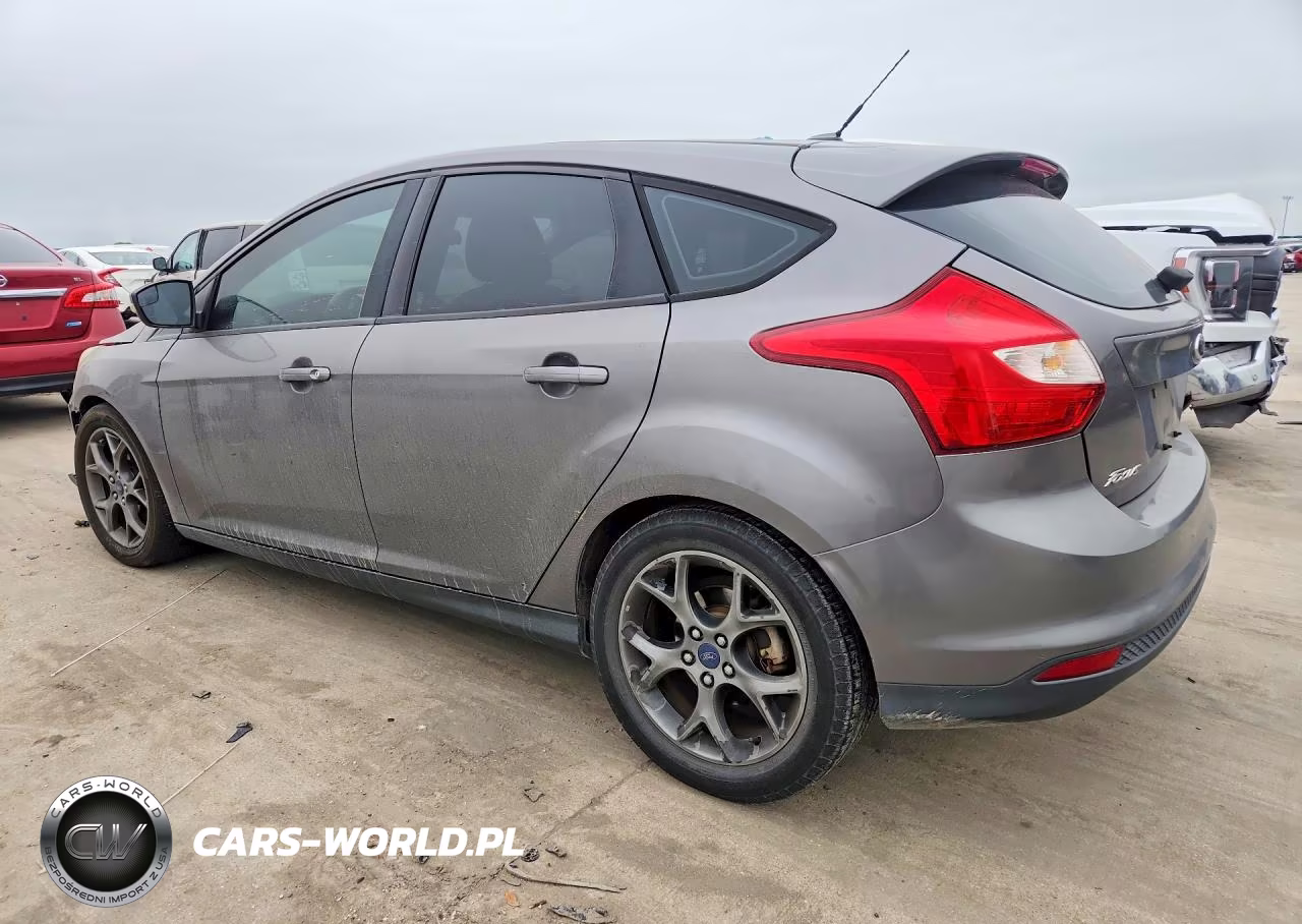 2014 Ford Focus Se VIN:1FADP3K21EL326527 - 2