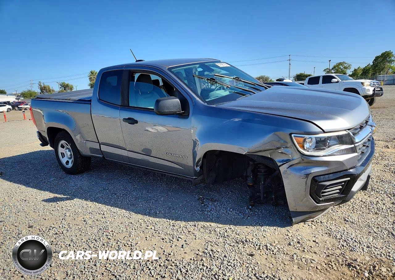 2021 Chevrolet Colorado VIN:1GCHSBEA9M1210879 - 4