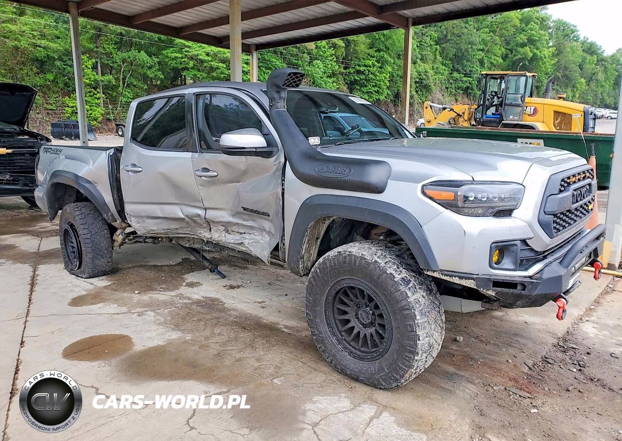 2018 Toyota Tacoma Trd Off-Road VIN:5TFCZ5AN6JX162265 - 4