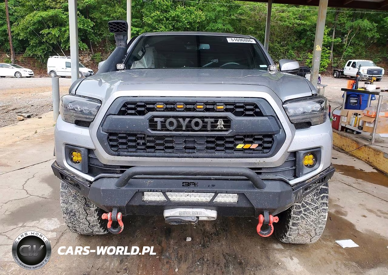2018 Toyota Tacoma Trd Off-Road VIN:5TFCZ5AN6JX162265 - 5