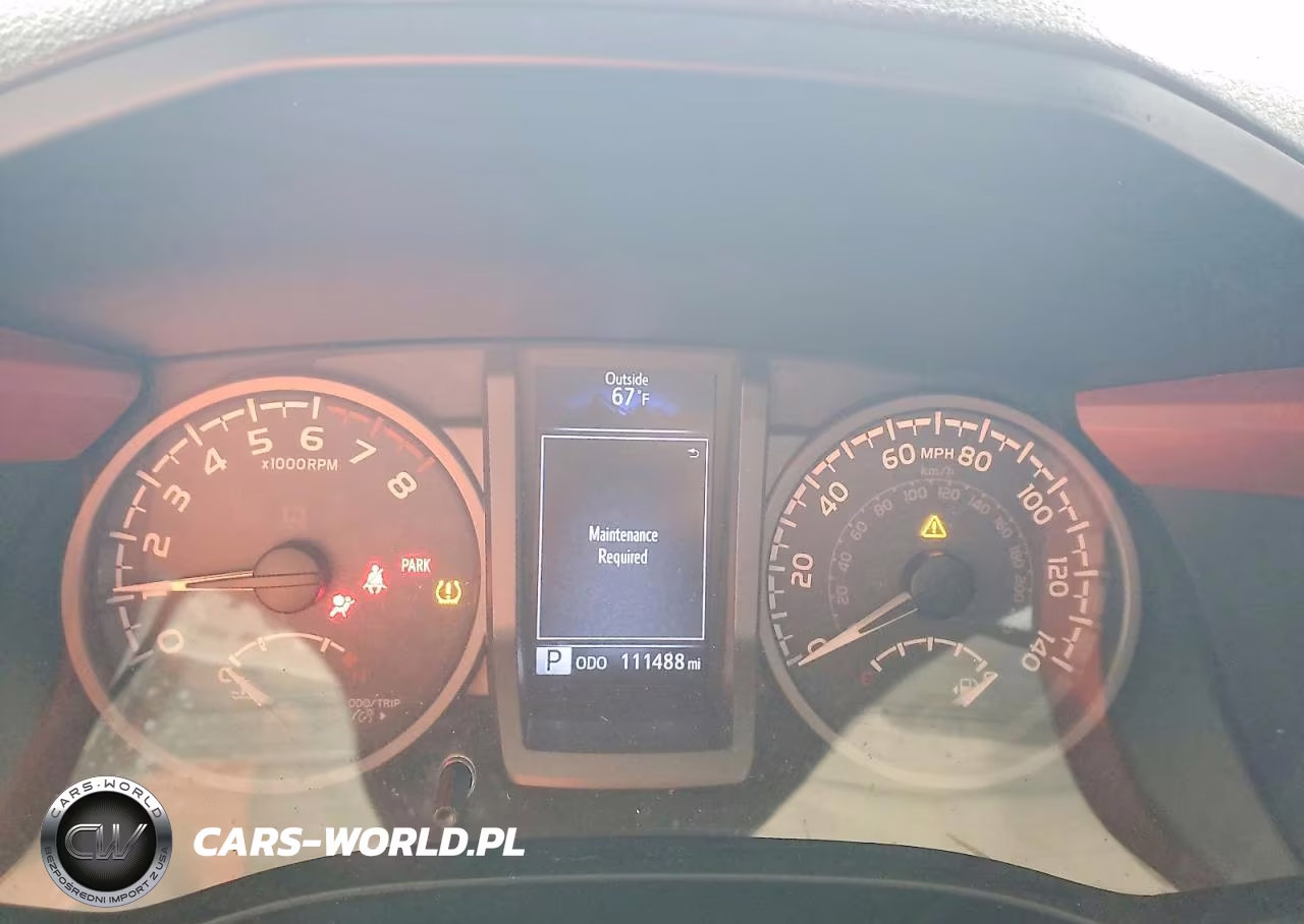 2018 Toyota Tacoma Trd Off-Road VIN:5TFCZ5AN6JX162265 - 9