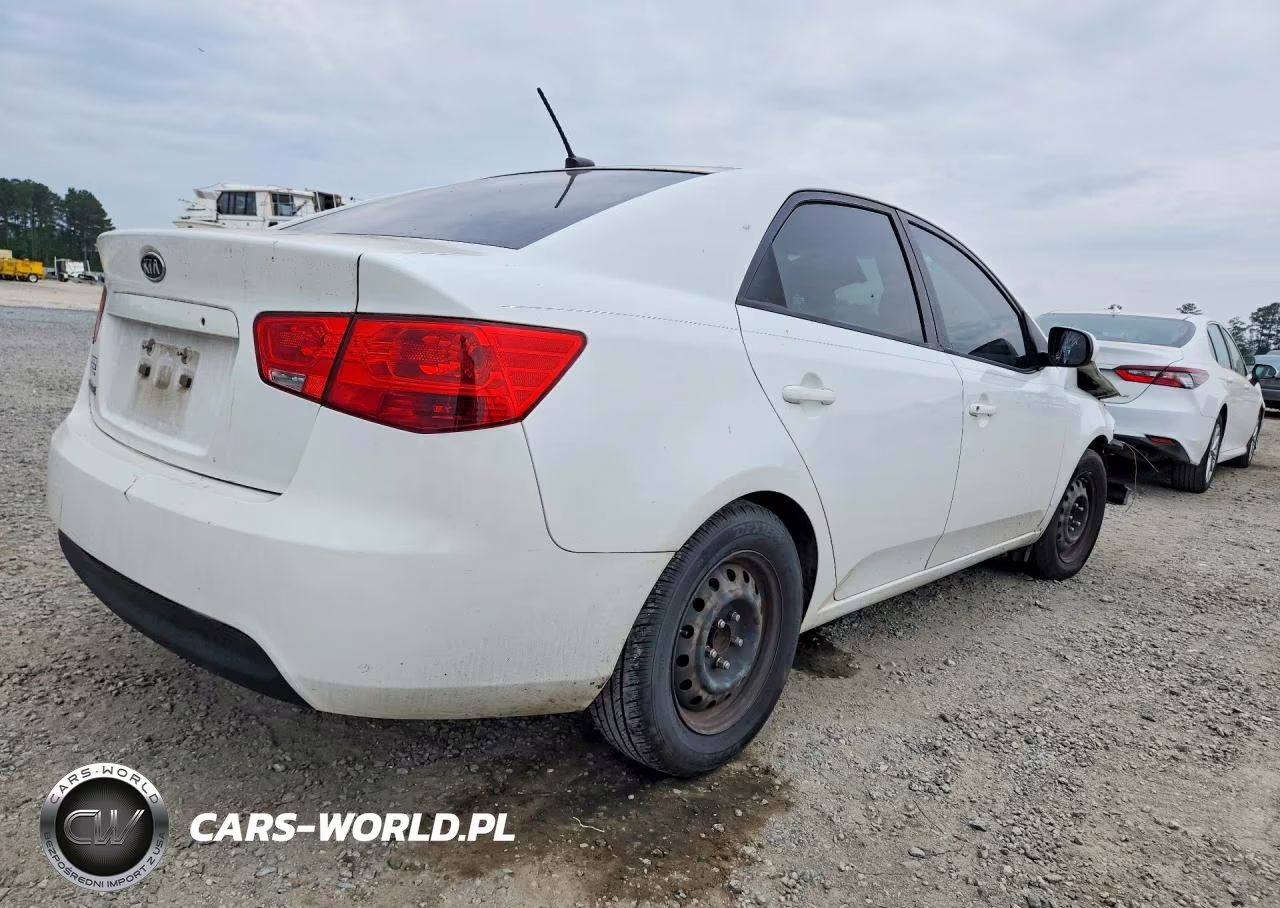 2012 Kia Forte Lx VIN:KNAFT4A21C5579805 - 3