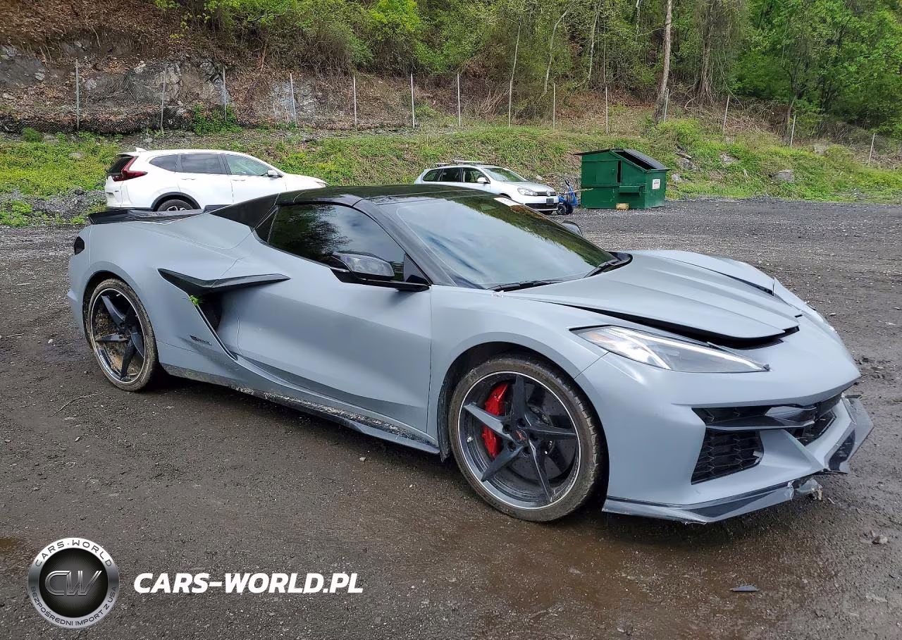 2025 Chevrolet Corvette E-Ray 3Lz VIN:1G1YM3D44S5500067 - 4