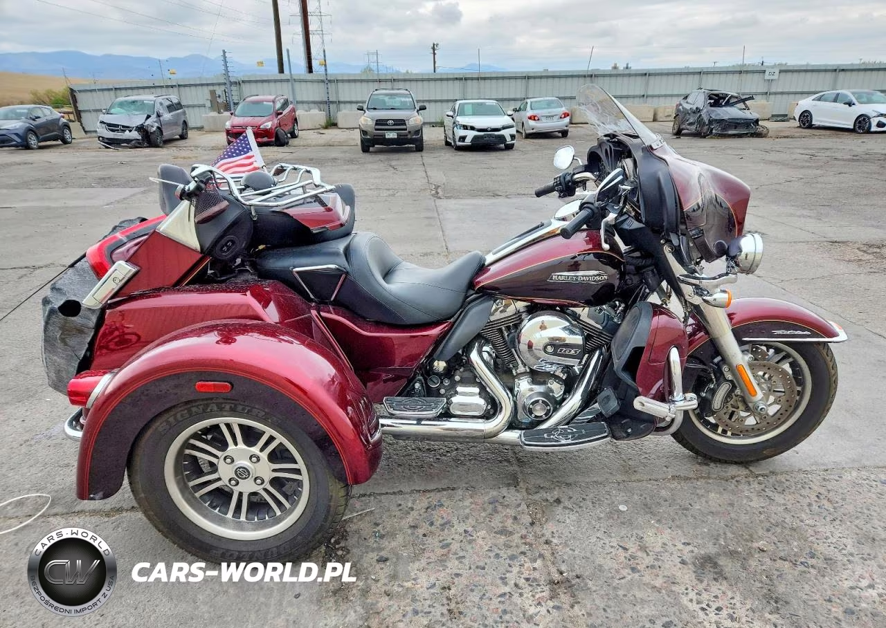 2014 Harley-Davidson Flhtcutg Tri Glide Ultra