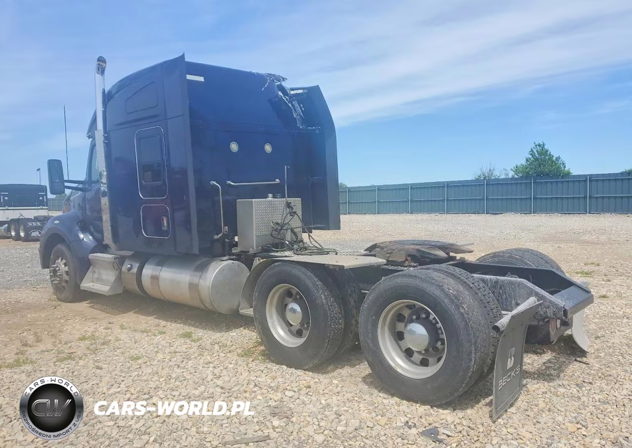 2016 Kenworth Construction T880 VIN:1XKZD49X7GJ131079 - 3