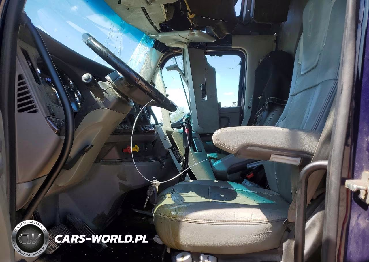 2016 Kenworth Construction T880 VIN:1XKZD49X7GJ131079 - 5